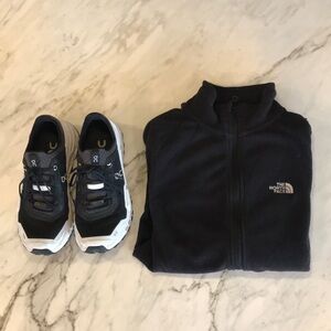 NORTH FACE FLEECE JACKET SIZE S